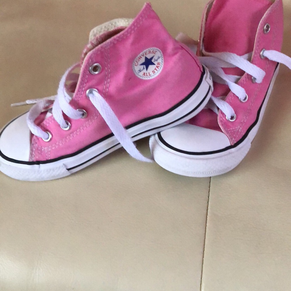 Gently used girls converse